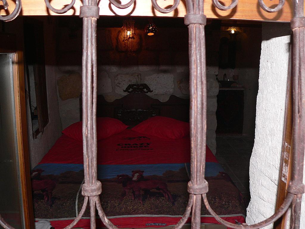 Crazy Horse Pension Ürgüp Bilik gambar